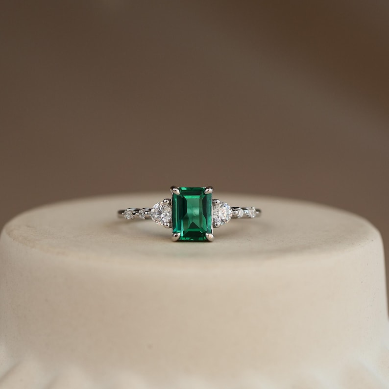 Genuine Emerald Gold Ring